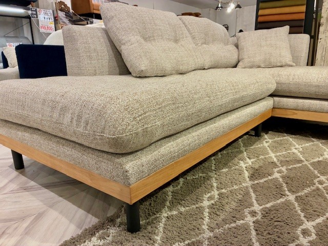 北欧デザインカウチソファ